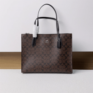Bint Tote Bag
