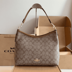 Bole Tote Bag