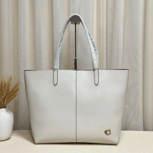Diora Tote Bag