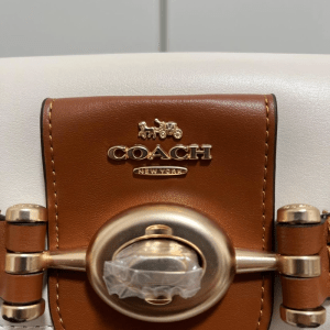 Pop Shoulder Bag