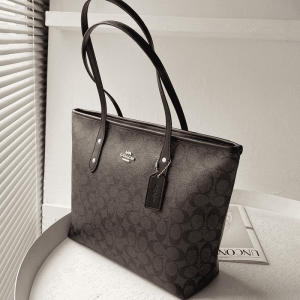 Nins Tote Bags