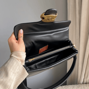 Crant Shoulder Bags