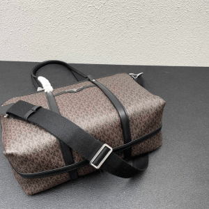 Fabie Tote Bag