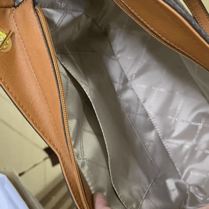 Carter Tote Bags
