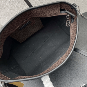 Fabie Tote Bag