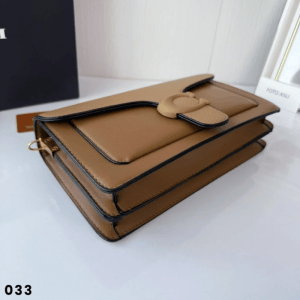 Carrot Shoulder Bag