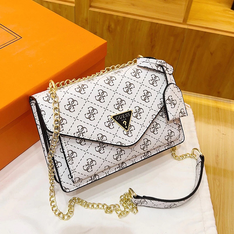 Rane Shoulder Bag