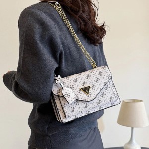 Rane Shoulder Bag