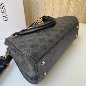 Mitte HandBag