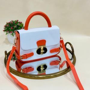 KIMLEY BOX SLING