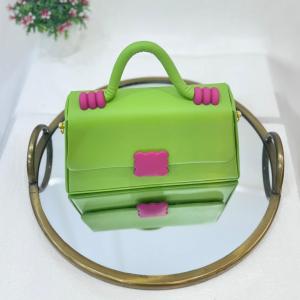 STELLA BOX SLING